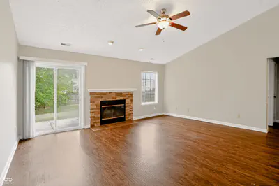 8276 Bayshore Lane, Avon - 13