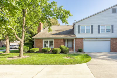 7547 Farm View Circle E, Indianapolis - 2