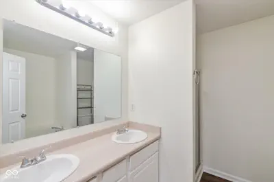 3913 Candle Berry Drive, Indianapolis - 18