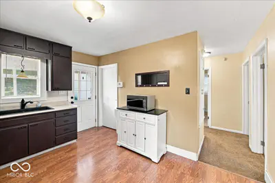 6021 Shelby Street, Indianapolis - 24