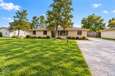10194 Edgewood Road, Brownsburg