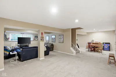 9801 Logan Lane, Fishers - 37