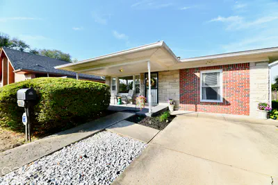 362 Fall Creek Parkway North Drive, Indianapolis - 2