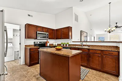 6656 Deer Hill Drive, McCordsville - 5