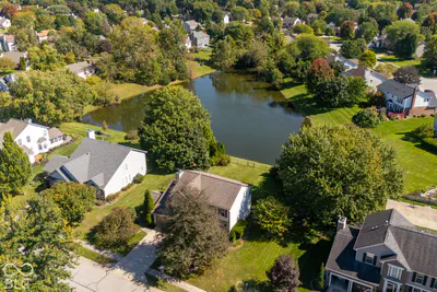 8567 Knoll Crossing, Fishers - 39