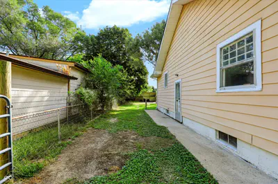 201 Hugo Street, Indianapolis - 42