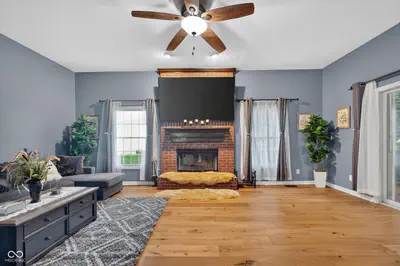 8642 Black Stone Xing, Avon - 20