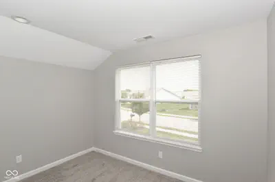 6582 Giles Boulevard, Whitestown - 25