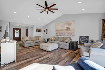 2151 Dogwood Trail, Seymour - 10
