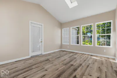 1033 E Third Street, Greenfield - 26