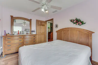 2063 Pelican, Franklin - 25