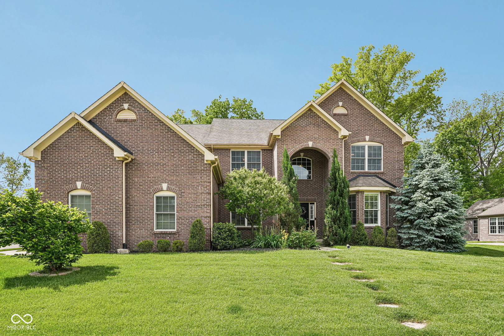 6677 May Apple Drive, McCordsville