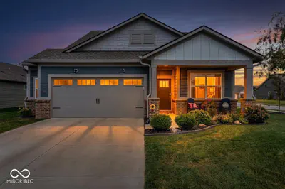 5242 Pinehurst Court, Whitestown