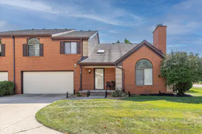 9303 Golden Oaks, Indianapolis