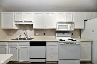209 Faulkner Court, Carmel - 14