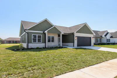 6982 Meadow Run, Seymour - 2