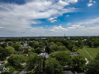 6821 Willoughby Court, Indianapolis - 33
