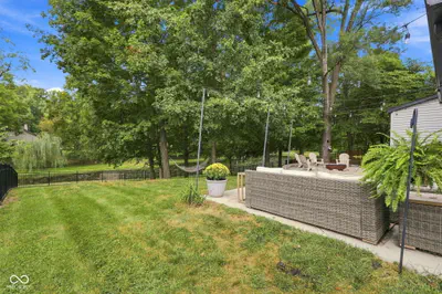 11370 Wilderness Trail, Fishers - 43