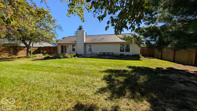 7734 Winding Creek Drive, Indianapolis - 27