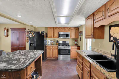 7536 Lindenwood Drive, Indianapolis - 11