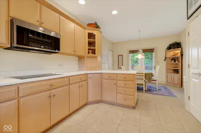 6132 Fox Court, Pendleton - 10