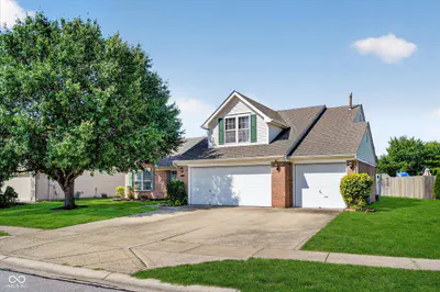 804 Weeping Way Lane, Avon