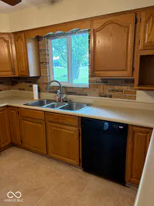 385 Baltimore Road, Monrovia - 17