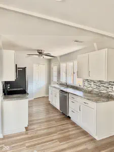 50 Woodlawn Village, Mitchell - 7