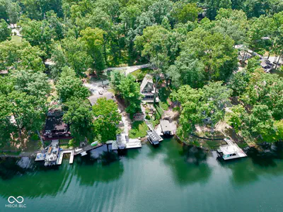 6250 Grosbeak Court, Nineveh - 34