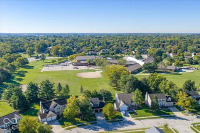 8732 Buffett Parkway, Fishers - 56