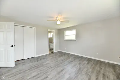 1075 600, Greenfield - 15