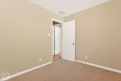 10205 College Avenue, Carmel - 17
