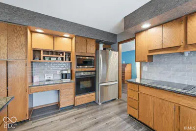 4701 Weir Drive, Muncie - 10