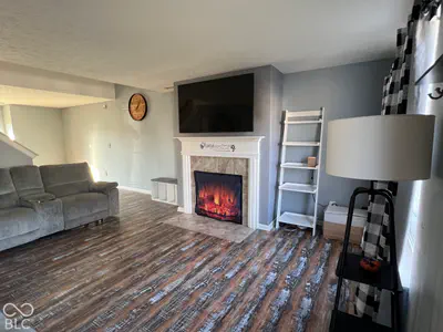 1476 Pencross Lane, Greenwood - 3