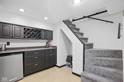 5925 Kingsley Drive, Indianapolis - 11