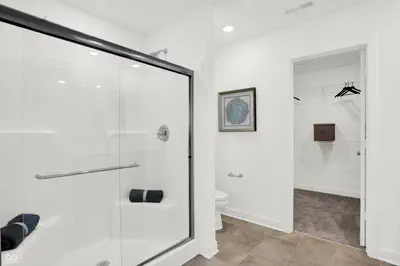 904 Drummond Court, Greenwood - 34