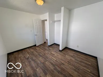 611 E Linda Layne, Muncie - 22