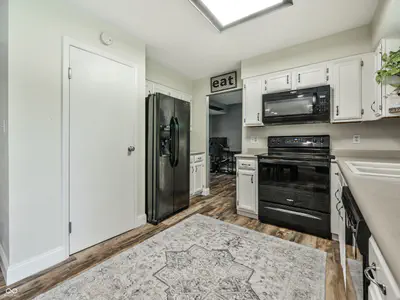 909 Farmview Lane, Carmel - 12