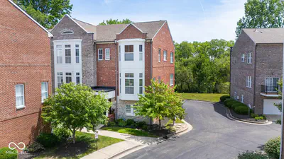960 Brownstone Trace, Carmel