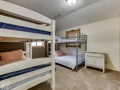 8285 Lilly Lane, Nineveh - 56