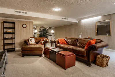 8406 Quail Hollow Road, Indianapolis - 34