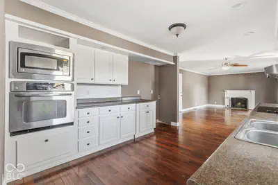 5411 N Kenmore Road, Indianapolis - 14