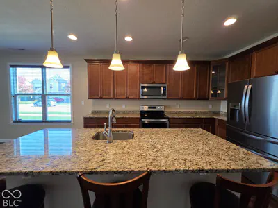 15900 W Rail Drive, Westfield - 8
