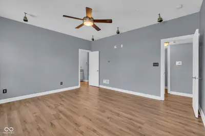 6648 Locust Grove Drive, Indianapolis - 23