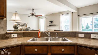 3681 White Cliff Way, Whitestown - 12