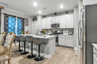7349 Parkstay, Camby - 14