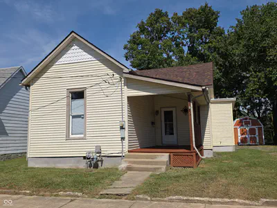 324 Locust Street, Shelbyville