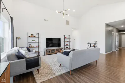 17896 Paula Walk, Westfield - 9