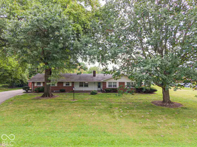 8647 Driftwood Drive, Indianapolis - 2
