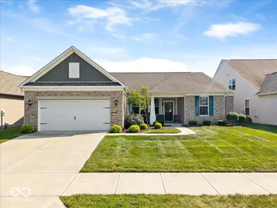 16127 Loire Valley Drive, Fishers